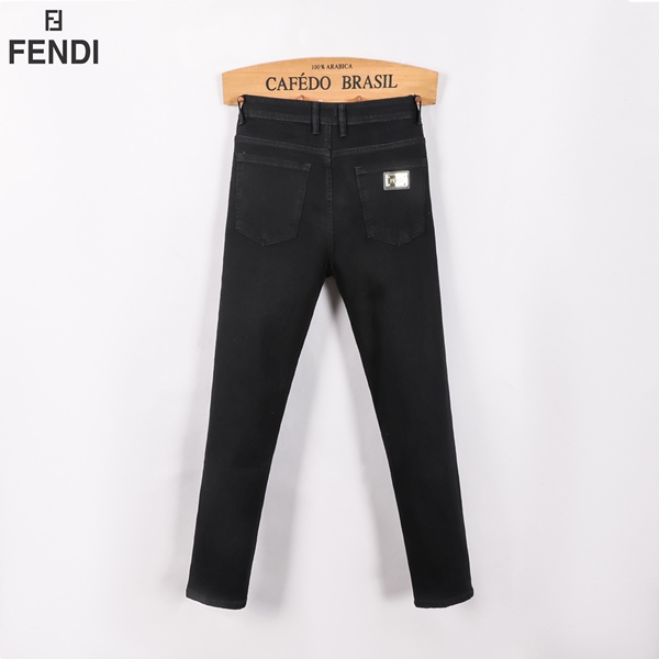 ブランドジーンズ背面デザイン